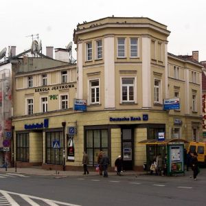 "Deutsche Bank" obţine 305 milioane de euro din vânzarea subsidiarei din Polonia