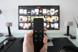 Cele mai interesante gadgeturi: ceasul cu tensiometru, roboţii care preiau sarcinile casnice