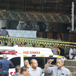 S-a prăbuşit un etaj al Bursei din Indonezia