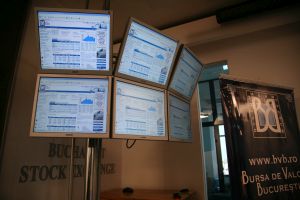 Indicii BVB au deschis în scădere