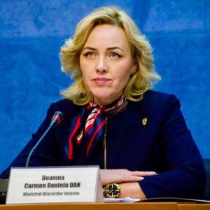 Prioritatea lui Carmen Dan în noul Guvern este dotarea Jandarmeriei cu echipamente de intervenţie