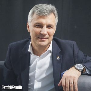 Zamfir îi cere Vioricăi Dăncilă să repună statul în posesia Arenelor BNR
