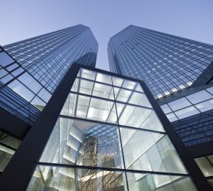 Grupul chinez, HNA Group şi-a redus participaţia la Deutsche Bank
