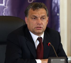 "În scurt timp vom semna un acord care ne va permite ca, în următorii 15 ani, să importăm peste patru miliarde metri cubi de gaze naturale din România", a declarat premierul ungar, Viktor Orban.