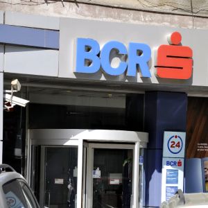 BCR şi-a scăzut profitul net cu 36%, la 668 milioane lei