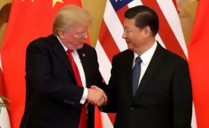 Donald Trump (st.) şi Xi Jinping (dr.)Sursa foto: Twitter