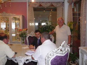 "TinaR" a inaugurat un magazin de 100.000 de euro