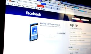 Anchetă la Facebook, pentru scurgeri de date către firma care l-a ajutat pe Trump să devină preşedinte