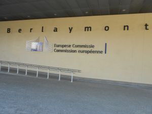 UE cere clarificări de la Facebook după dezvăluirile cu privire la Cambridge Analytica