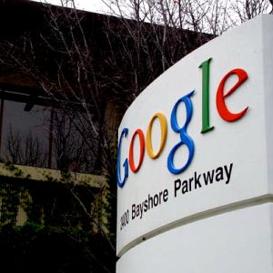 Comisia Europeană propune o nouă taxă pentru giganţii Internetului