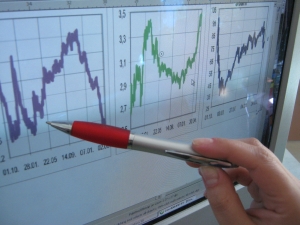 ESMA propune măsuri de protecţie pentru investitorii individuali