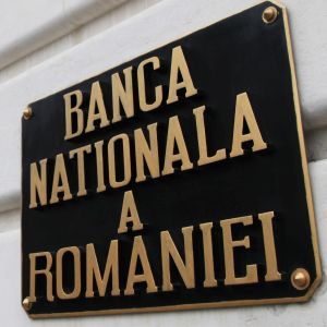 BNR: Deficitul de cont curent a crescut cu aproape 139%