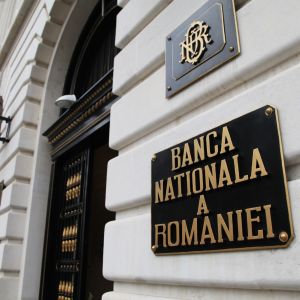 Intervenţia BNR pe piaţa interbancară forţează creşterea costurilor de finanţare ale guvernului