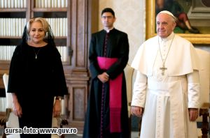 "Cred că premierul nu a înţeles discuţiile cu Papa Francisc"