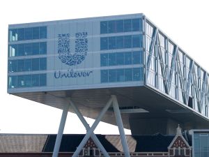 Unilever se va delista de la Bursă