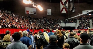 Washington Post scrie despre declinul democraţiilor în Europa 