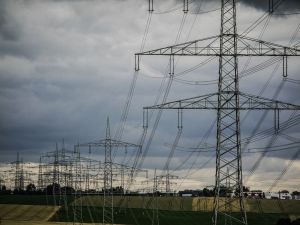 Investiţiile în electricitate le-au depăşit pe cele în petrol şi gaze pentru al doilea an consecutiv