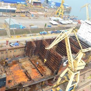 Statul român redevine acţionar majoritar al Şantierului Naval Daewoo Mangalia