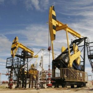 Iranul caută soluţii ca să-şi vândă petrolul