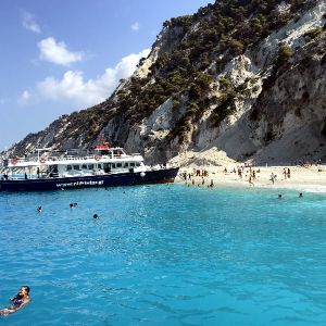 Grecia a încheiat programul de ajutor extern