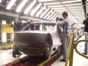 Renault va elimina modelele Dacia vândute sub sigla Renault de pe piaţa din Rusia
