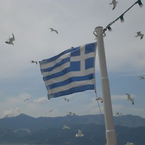 Grecia a ieşit din bailout şi se îndreaptă către întuneric