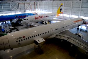 Iarom a achiziţionat 2.340 de acţiuni Aerostar