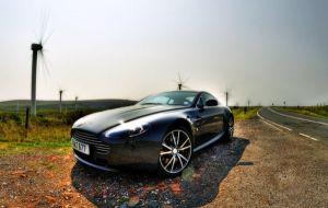 "Aston Martin" ţinteşte o evaluare de 6,7 miliarde dolari în IPO