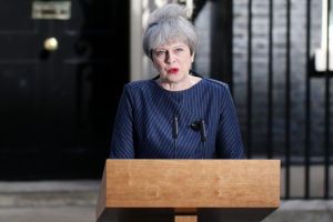 Theresa May (sursa foto: Twitter)