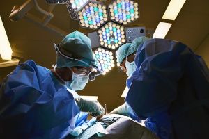 Sistemul de sănătate din România este afectat de migraţia specialiştilor