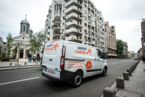 Abris vinde Urgent Cargus