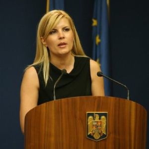 Elena Udrea şi Miracolul Naşterii