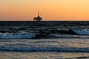 Rusia-Arabia Saudită, acord pentru creşterea producţiei de petrol