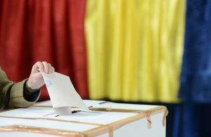 Secţiile de votare s-au deschis