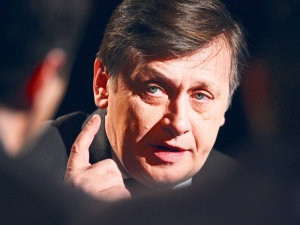 Crin Antonescu (Sursa foto: Twitter)