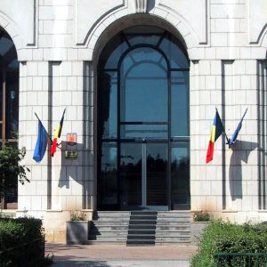 Finanţele au atras 888,4 milioane lei de la bănci