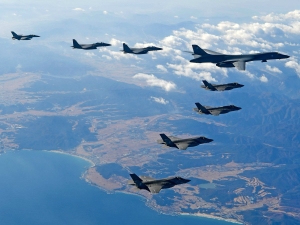 SUA-Coreea de Sud suspendă noi exerciţii militare