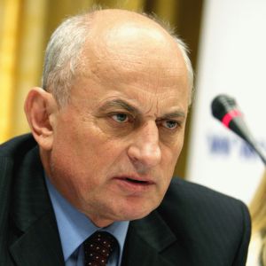 Mihai Ionescu, preşedinte ANEIR: "Vrem să arătăm că România este capabilă şi de reuşite în domeniul cercetării şi al aplicaţiei cercetării în producţie". 