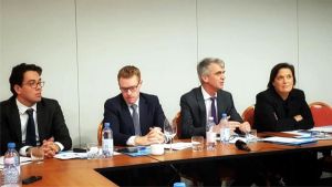 "Investitorii se află la o răscruce de drumuri"