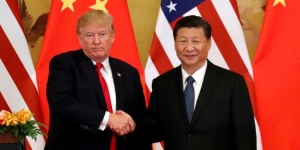 Donald Trump şi Xi Jinping (sursa foto: Twitter)