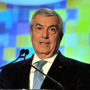 Solicitarea DNA în cazul Tăriceanu, amânată de senatori