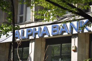 Alpha Bank pregăteşte lansarea primului program de obligaţiuni ipotecare de la noi