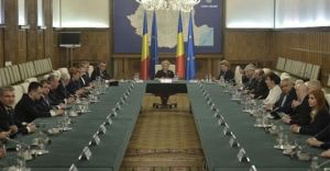 Guvernul urmează să aprobe astăzi salariul minim