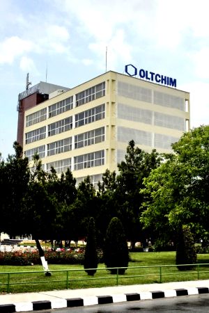 "Circa 50 milioane de euro din banii pentru Oltchim merg la bănci"