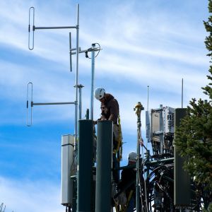 BEI sprijină Radiocom pentru a finanţa digitalizarea infrastructurii terestre