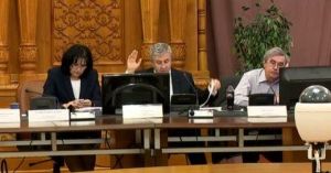 OUG de modificare a legilor Justiţiei, dezbătută astăzi