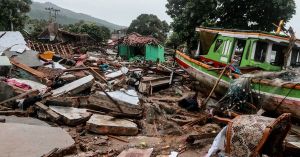 Bilanţul în urma unui tsunami a crescut la 281 de morţi