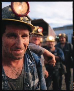 Grevele minerilor si sărăcirea zonelor miniere vor continua