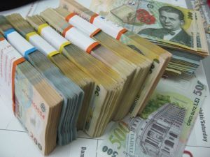 Finanţele au atras 83,5 de milioane euro de la bănci