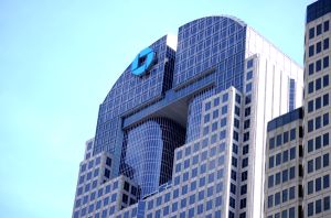 Surse: JPMorgan şi Goldman Sachs se ocupă de fuziunea National Commercial Bank - Riyad Bank